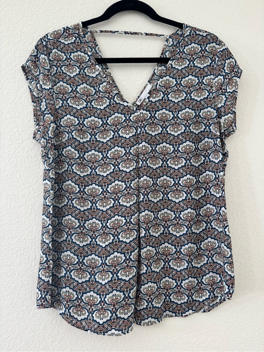 DR 2 Cap Sleeve Paisley Pleated Front Blouse